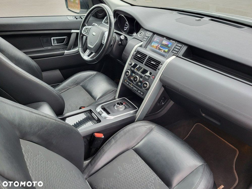 Land Rover Discovery Sport - 19