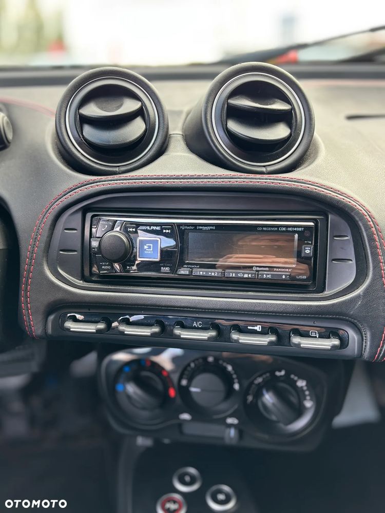 Alfa Romeo 4C - 24