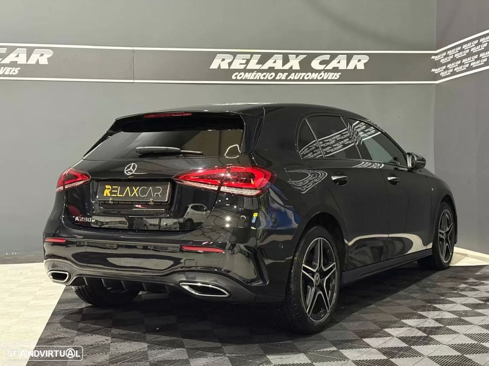 Mercedes-Benz A 250 e AMG Line - 4