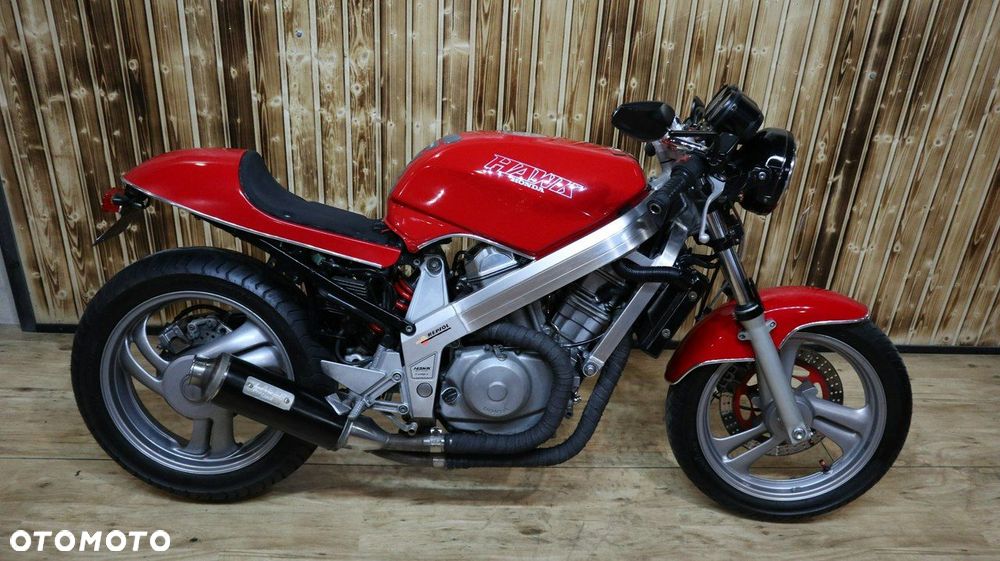 Honda NTV - 1
