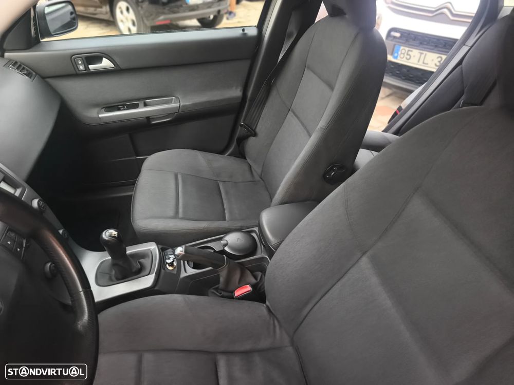 Volvo S40 1.6 D Nível 2 - 15