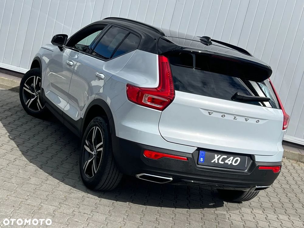 Volvo XC 40 T4 AWD Geartronic R-Design - 3