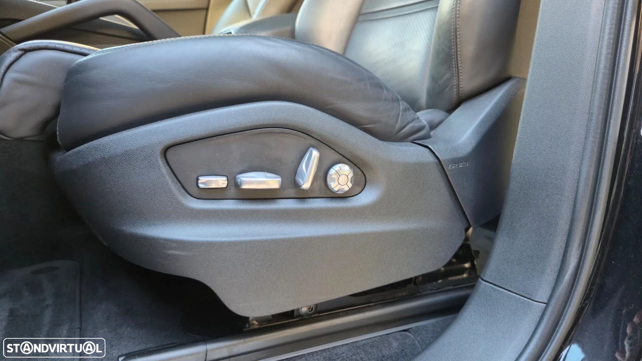 Porsche Cayenne E-Hybrid Platinum Edition - 41