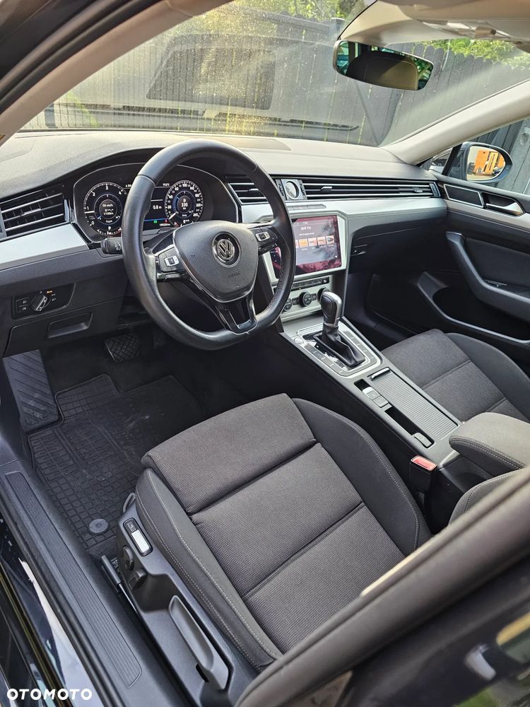 Volkswagen Passat 2.0 TDI BMT Comfortline DSG - 10