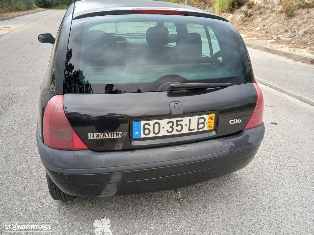 Renault Clio 1.2 - 10