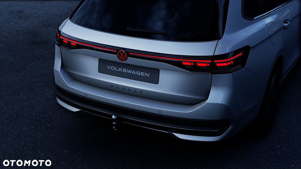 Volkswagen Passat Variant 2.0 TSI Business Plus DSG - 11