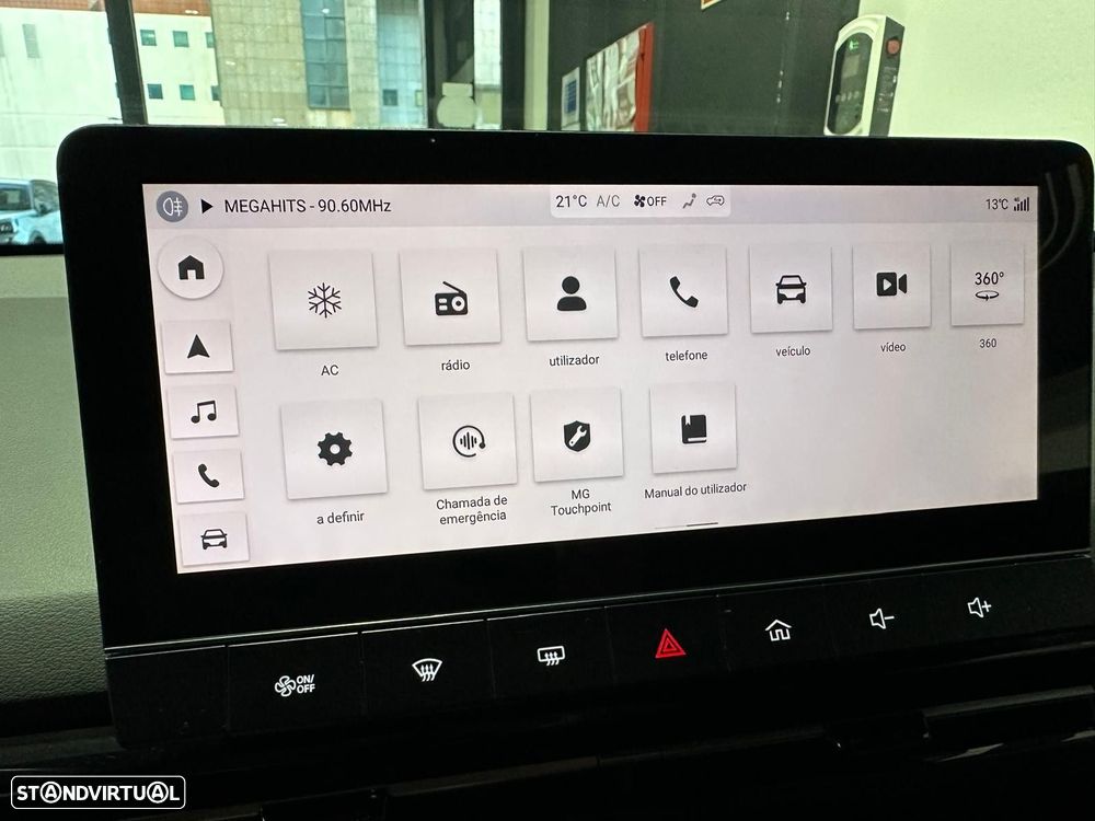 MG MG4 64 kWh Luxury - 34