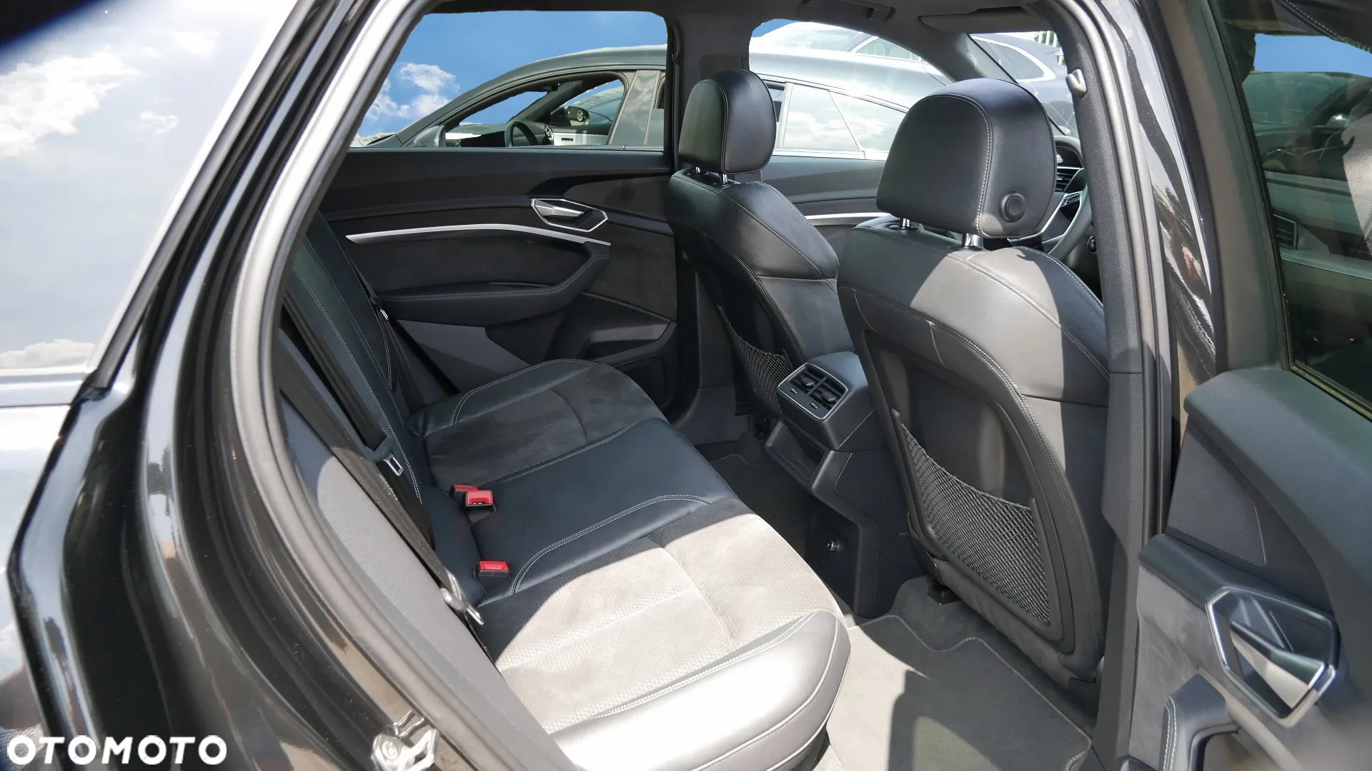 Audi e-tron 50 quattro S line - 10