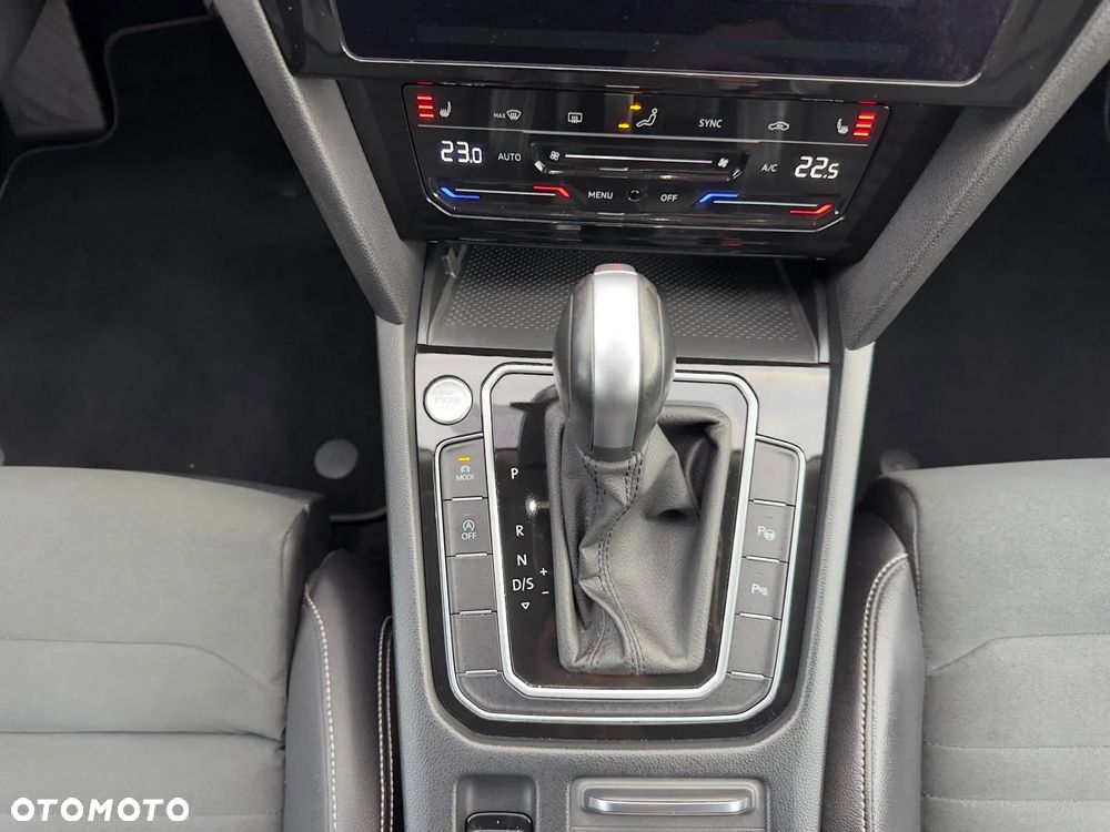 Volkswagen Passat Variant 2.0 TDI SCR Elegance DSG - 36
