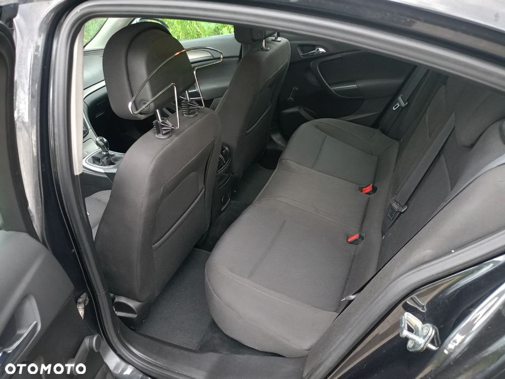Opel Insignia 1.8 - 10