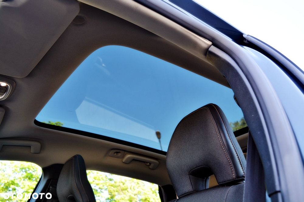 Volvo V40 Cross Country D2 Geartronic Momentum - 6
