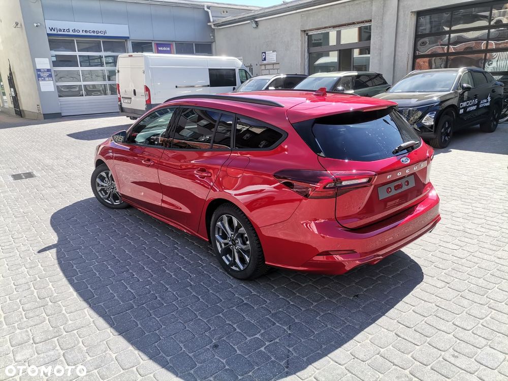 Ford Focus 1.0 EcoBoost mHEV ST-Line X - 6