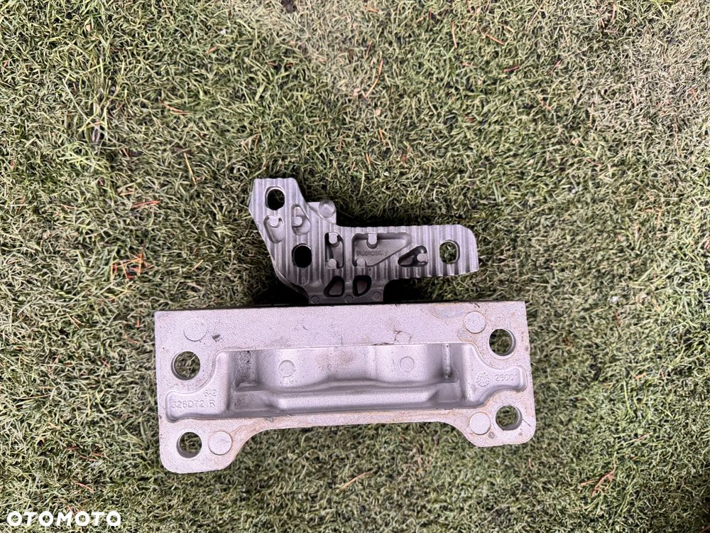 RENAULT MASTER IV PODUSZKA SILNIKA 112108180R - 1