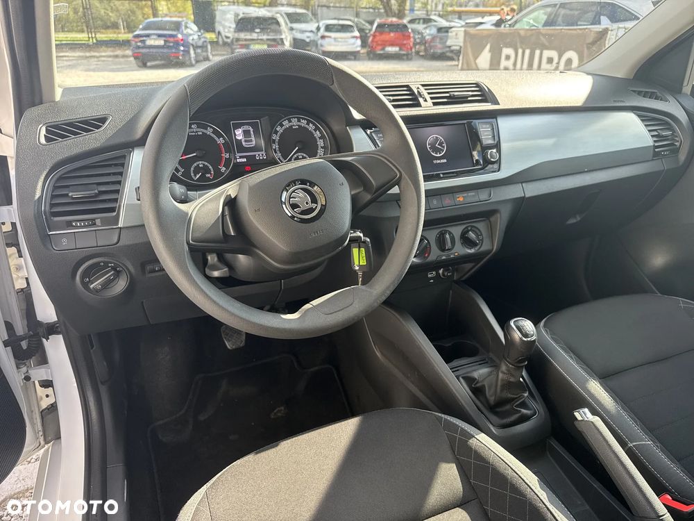 Skoda Fabia 1.0 Ambition - 11