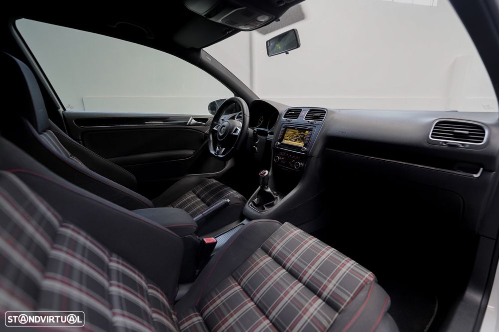 VW Golf 2.0 TSi GTI - 10
