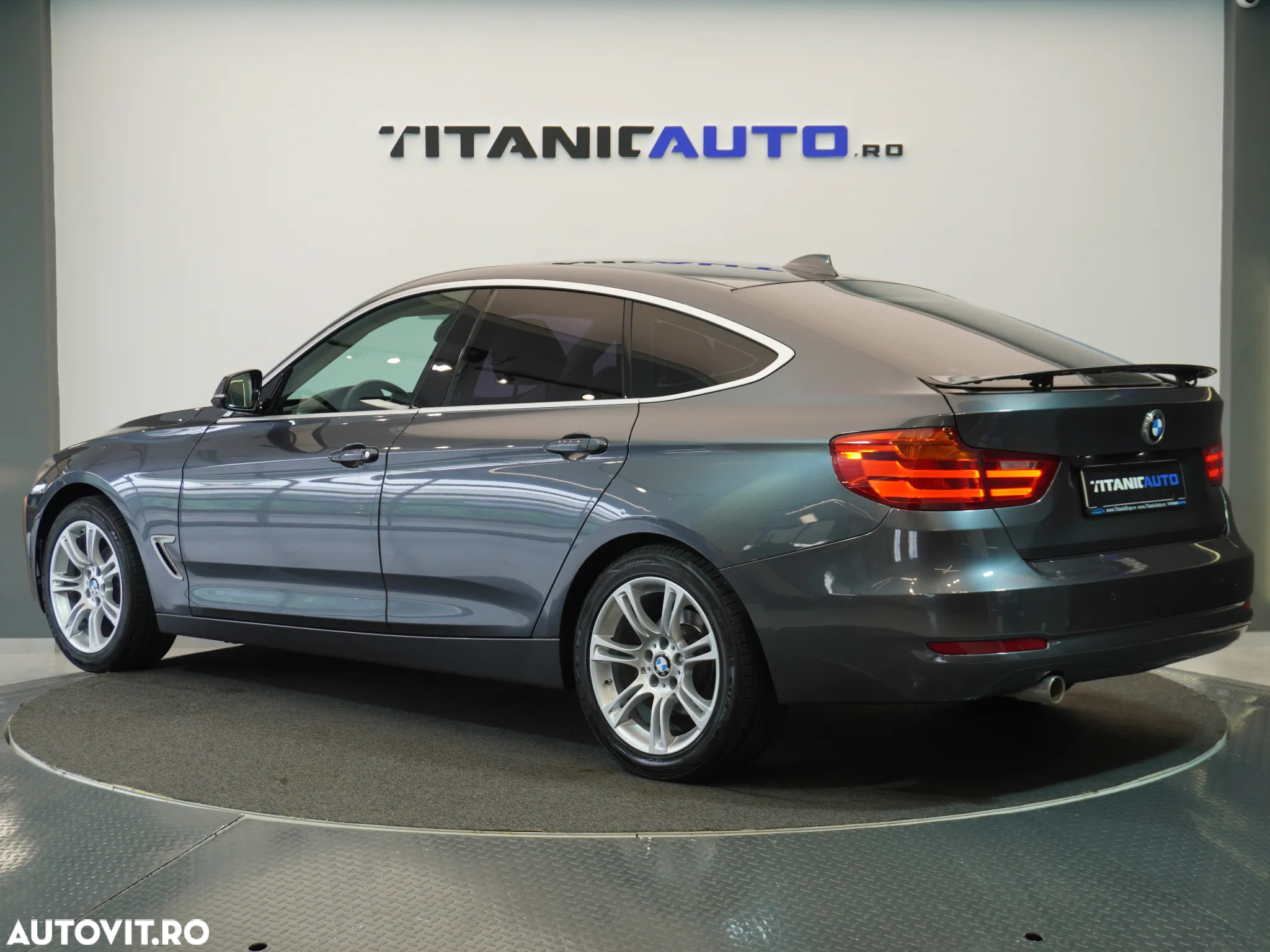 BMW Seria 3 318d - 3