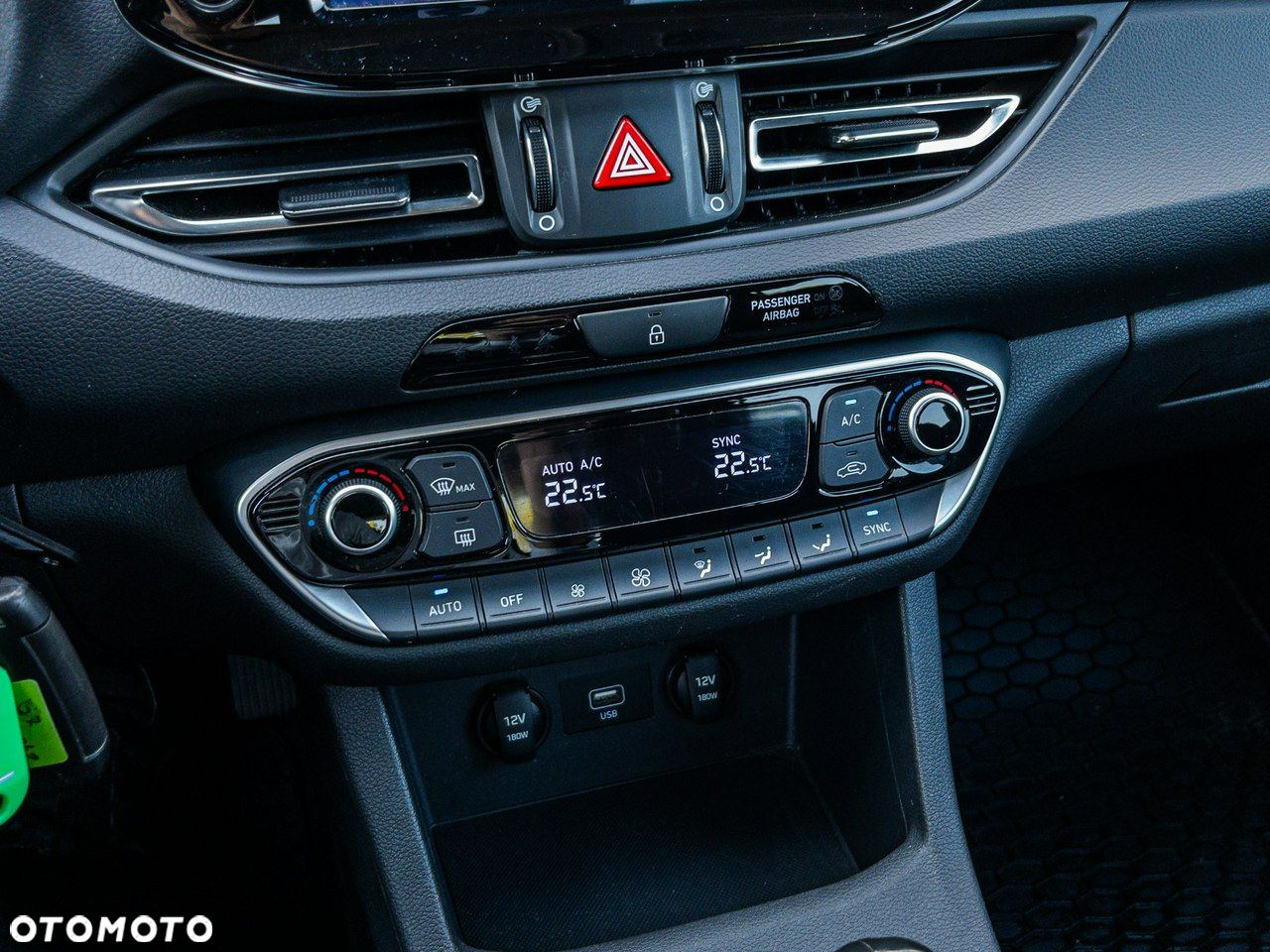 Hyundai i30 - 23
