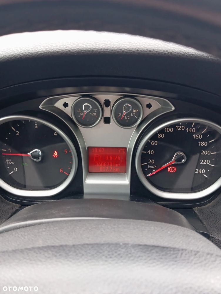 Ford Focus 1.8 TDCi Ghia - 12