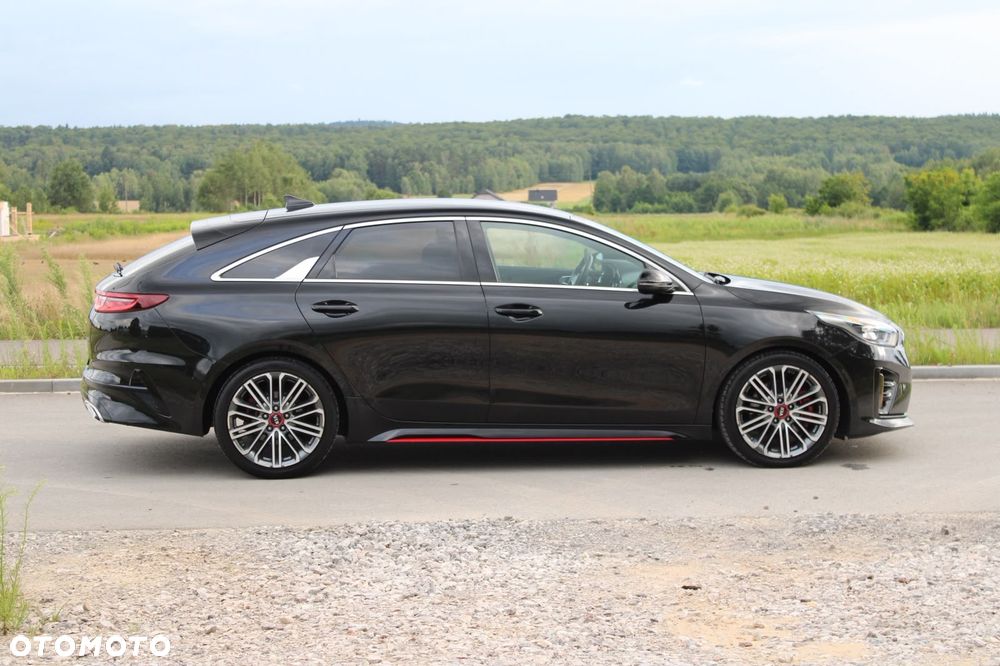 Kia ProCeed - 10