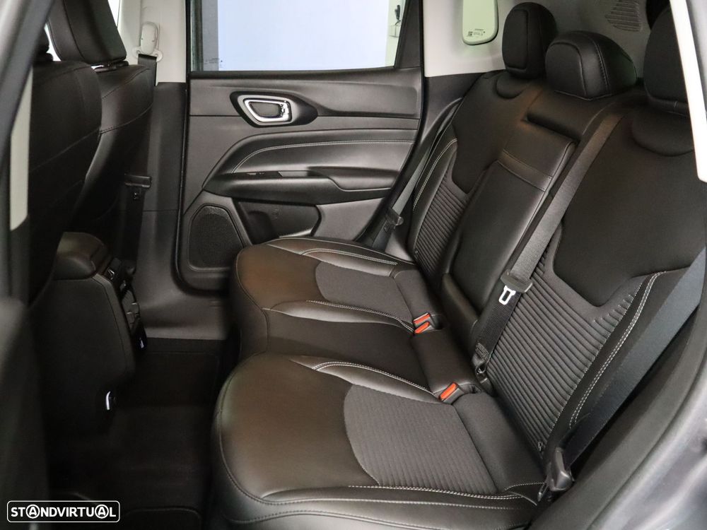Jeep Compass 1.3 TG Limited - 10