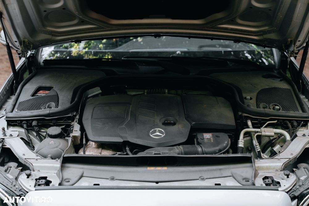 Mercedes-Benz E 220 d 4MATIC - 24