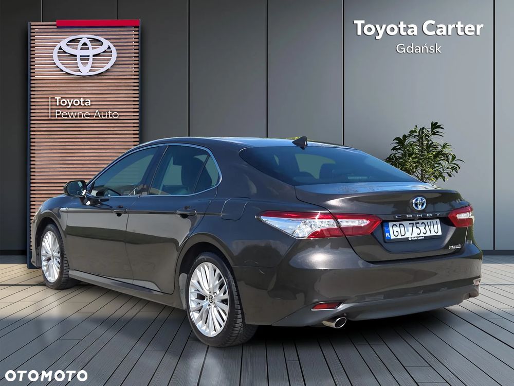 Toyota Camry 2.5 Hybrid Executive CVT - 4