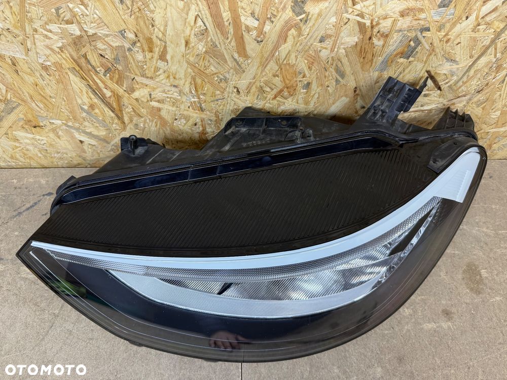 LAMPA LEWA FULL LED VOLVO ID3 10B941005A - 15