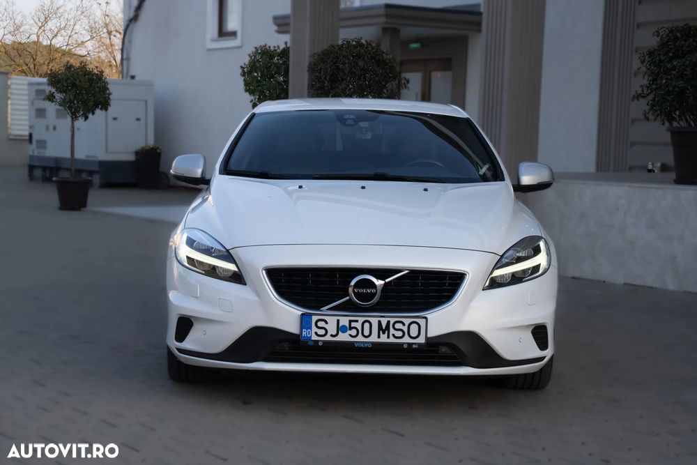 Volvo V40 - 24