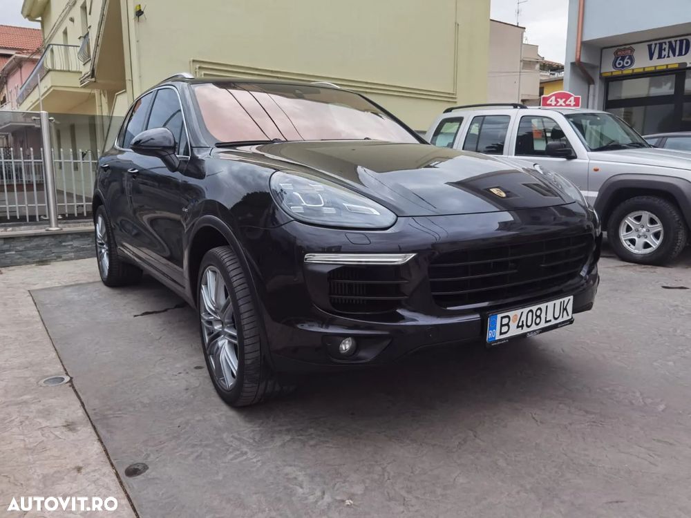Porsche Cayenne - 3