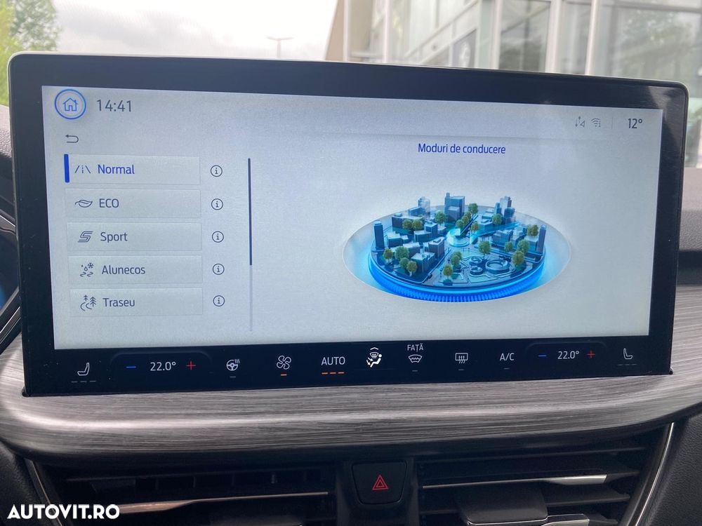 Ford Kuga - 26