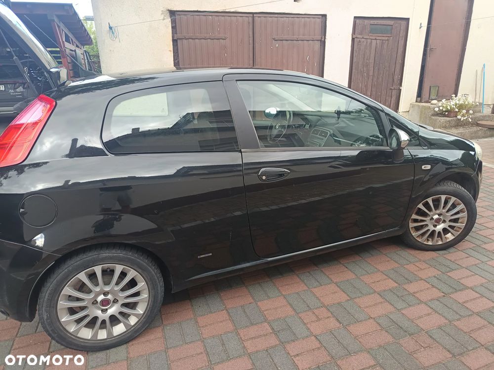 Fiat Grande Punto - 2