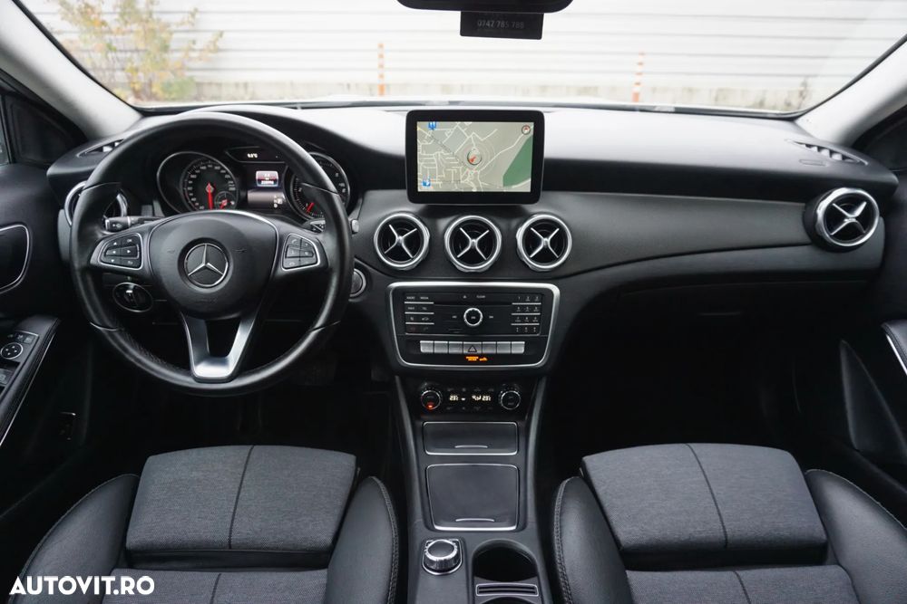 Mercedes-Benz GLA 200 d 4Matic 7G-DCT Urban - 3
