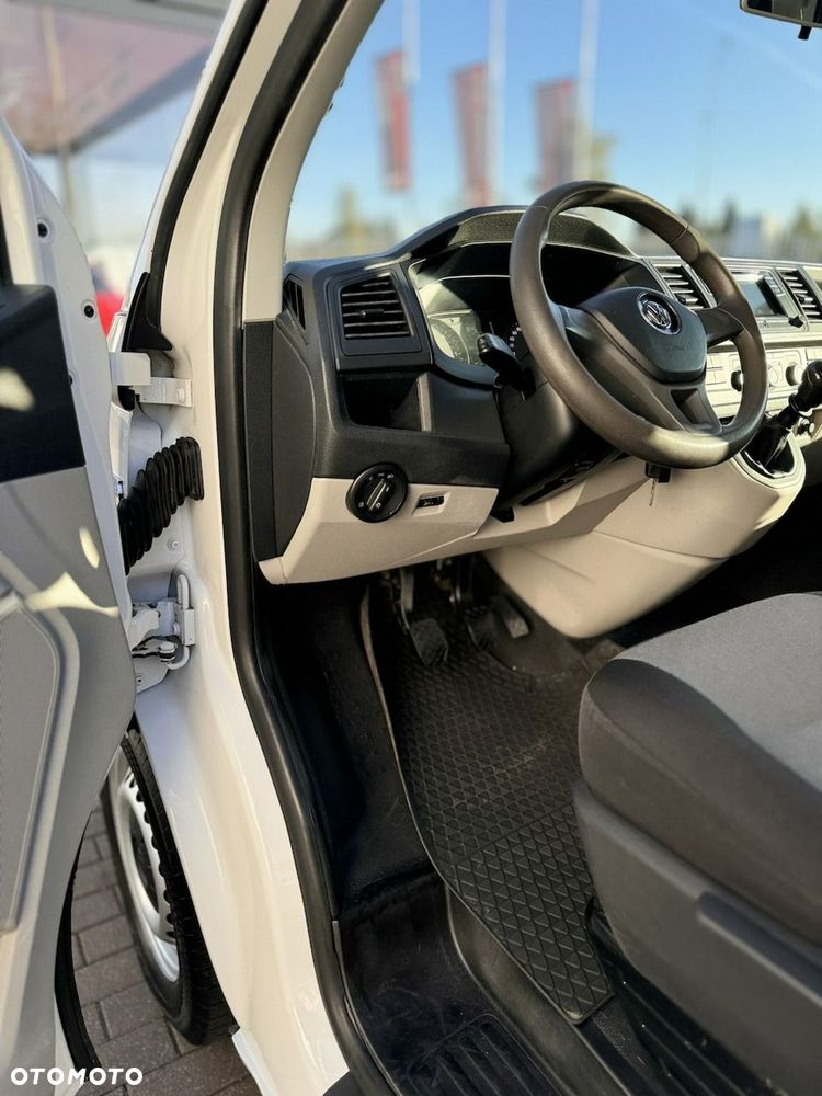 Volkswagen Transporter - 10