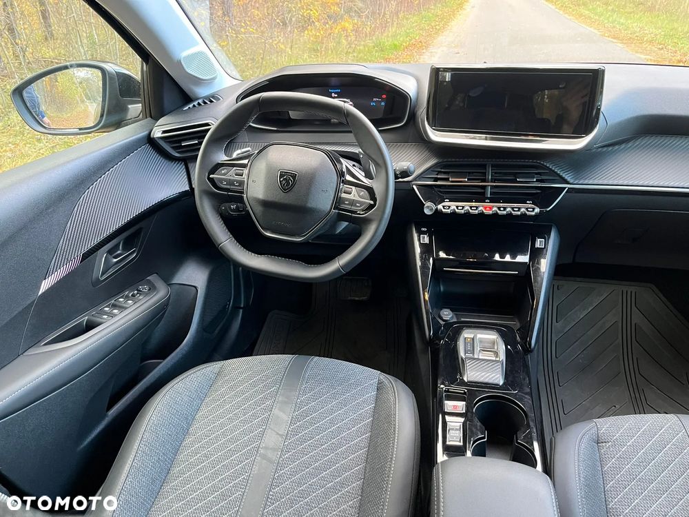 Peugeot 208 1.2 mHEV Allure - 30