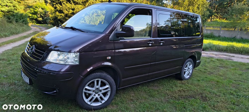 Volkswagen Multivan - 2
