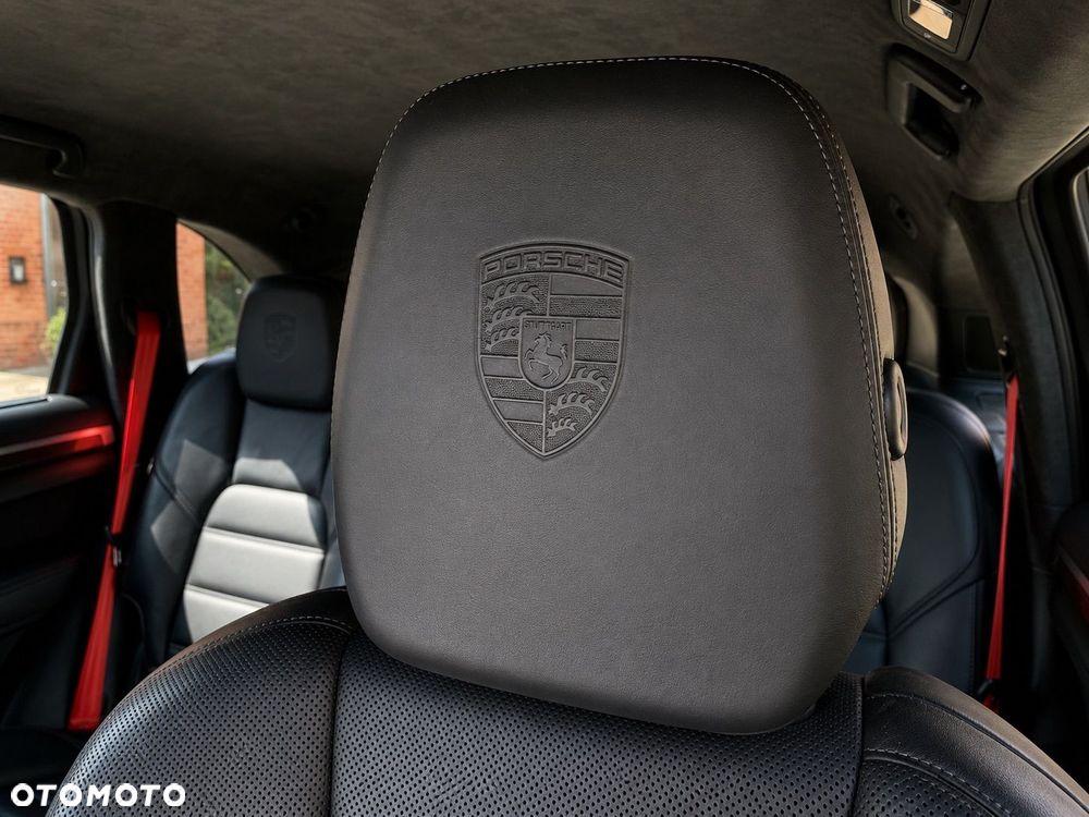 Porsche Cayenne - 9