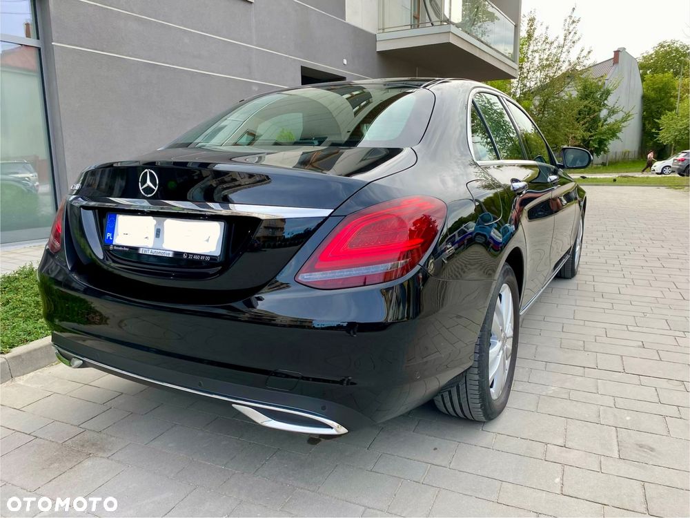 Mercedes-Benz Klasa C 180 9G-TRONIC Avantgarde - 17
