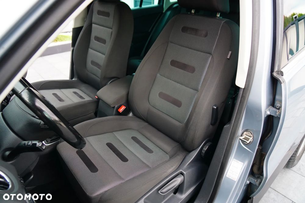 Volkswagen Tiguan - 30