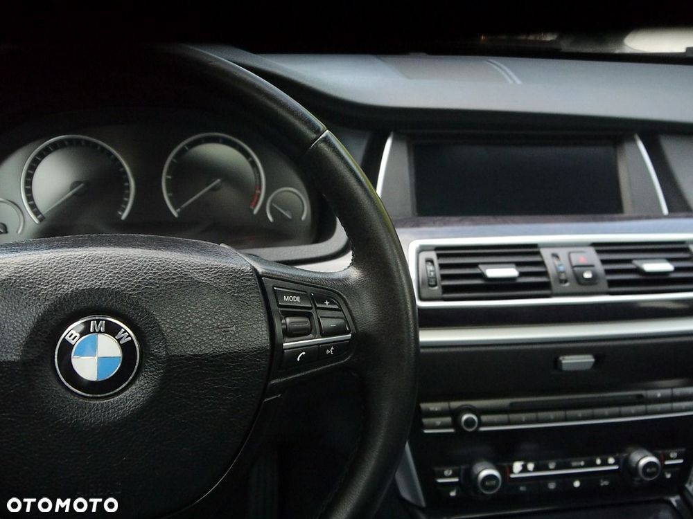 BMW 5GT - 21