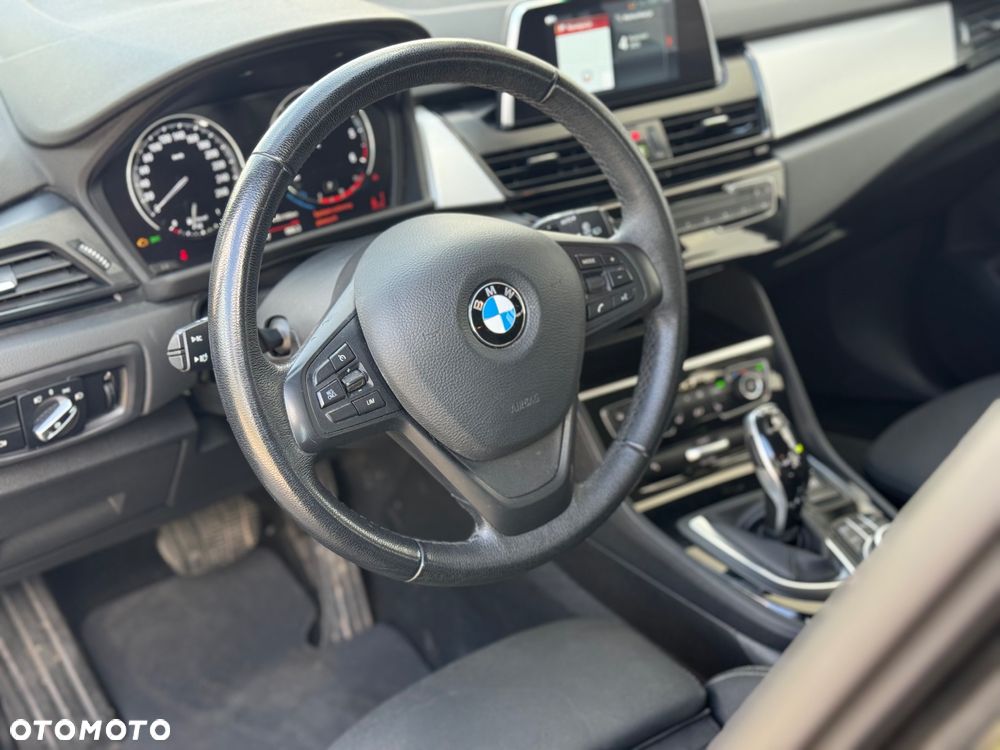BMW Seria 2 216d GT - 23