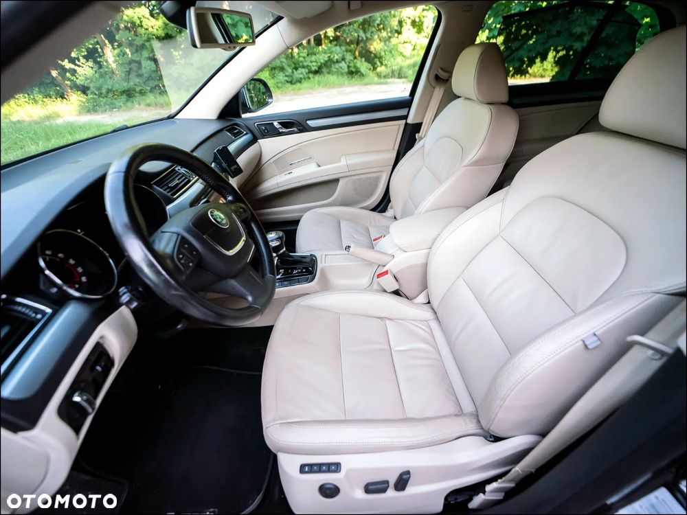 Skoda Superb - 16
