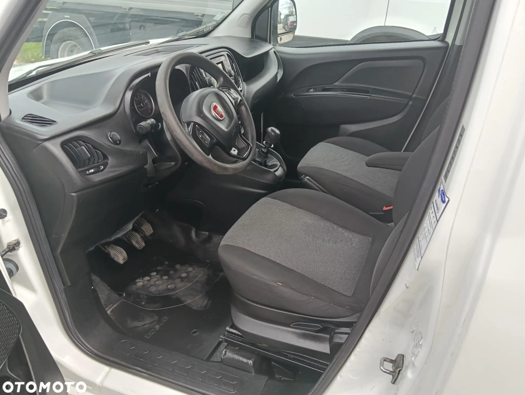 Fiat DOBLO 1.6 - 11
