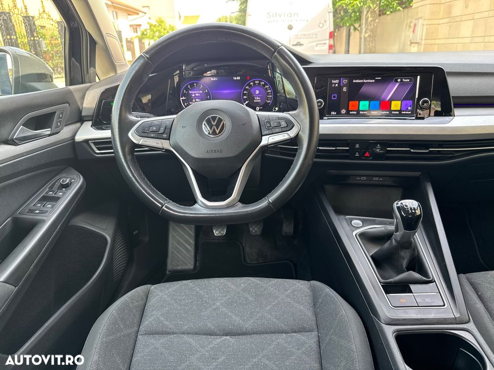 Volkswagen Golf - 3