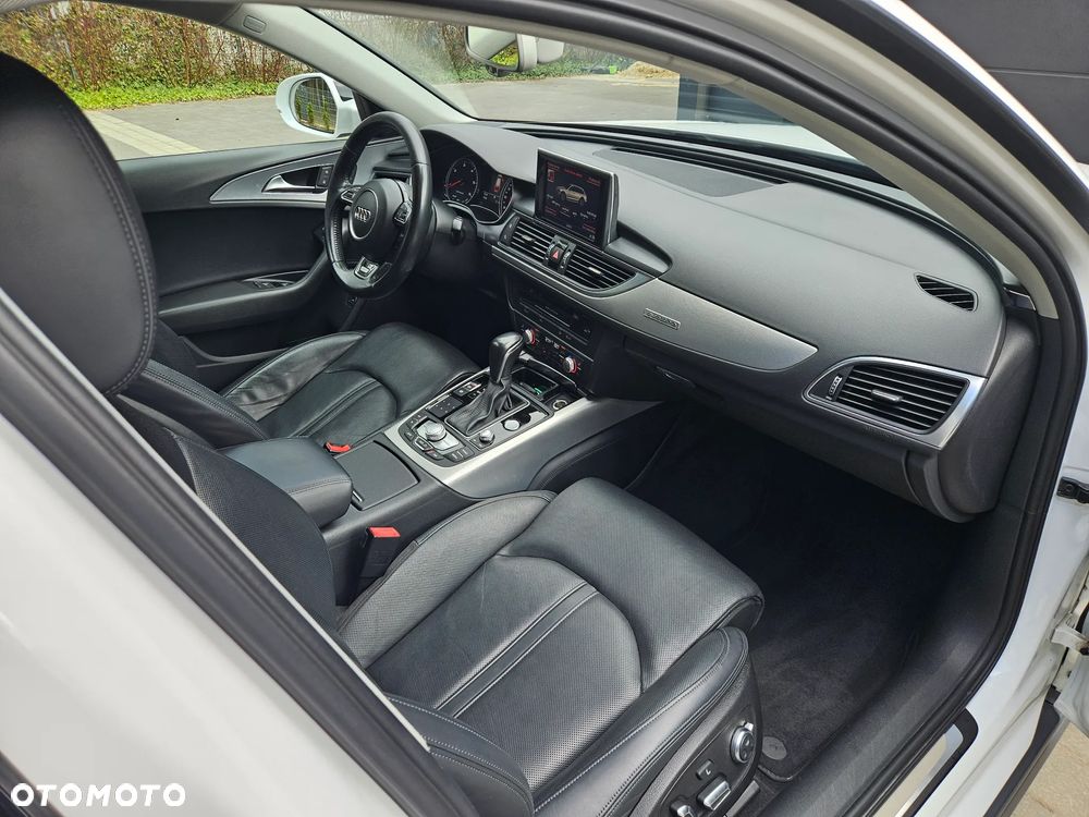 Audi A6 Allroad - 32