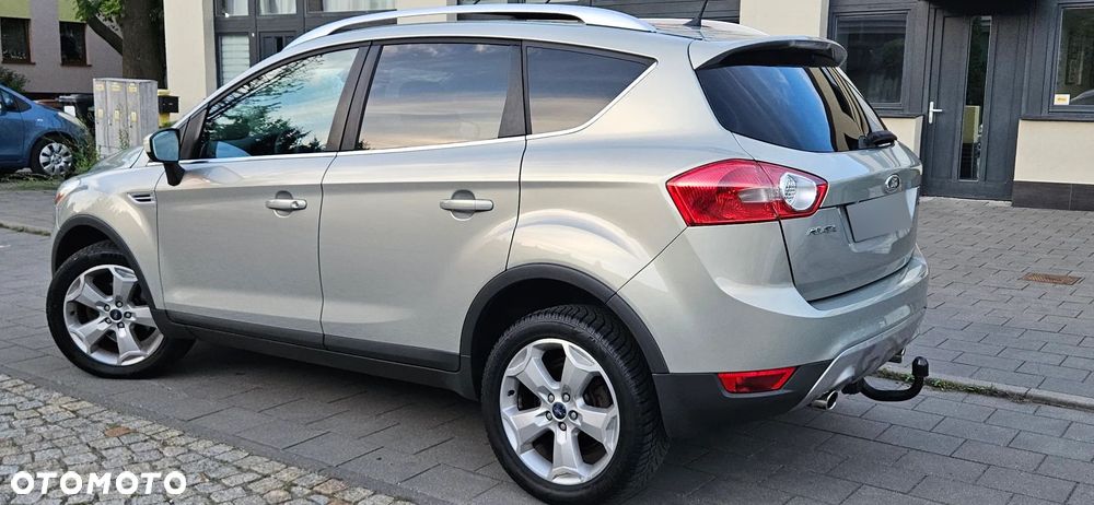Ford Kuga 2.0 TDCi 4x4 Titanium - 37