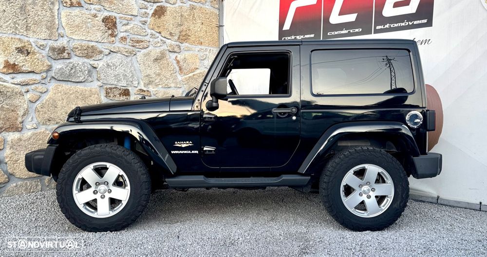 Jeep Wrangler - 11