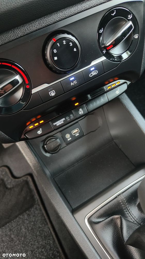 Hyundai i20 1.2 YES - 11