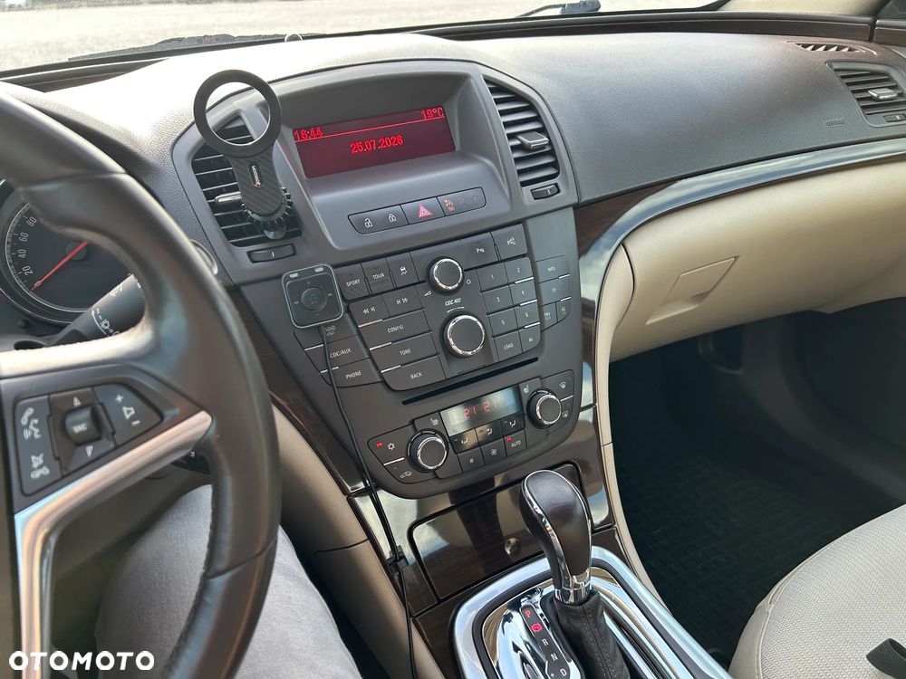 Opel Insignia 2.0 T Cosmo - 14