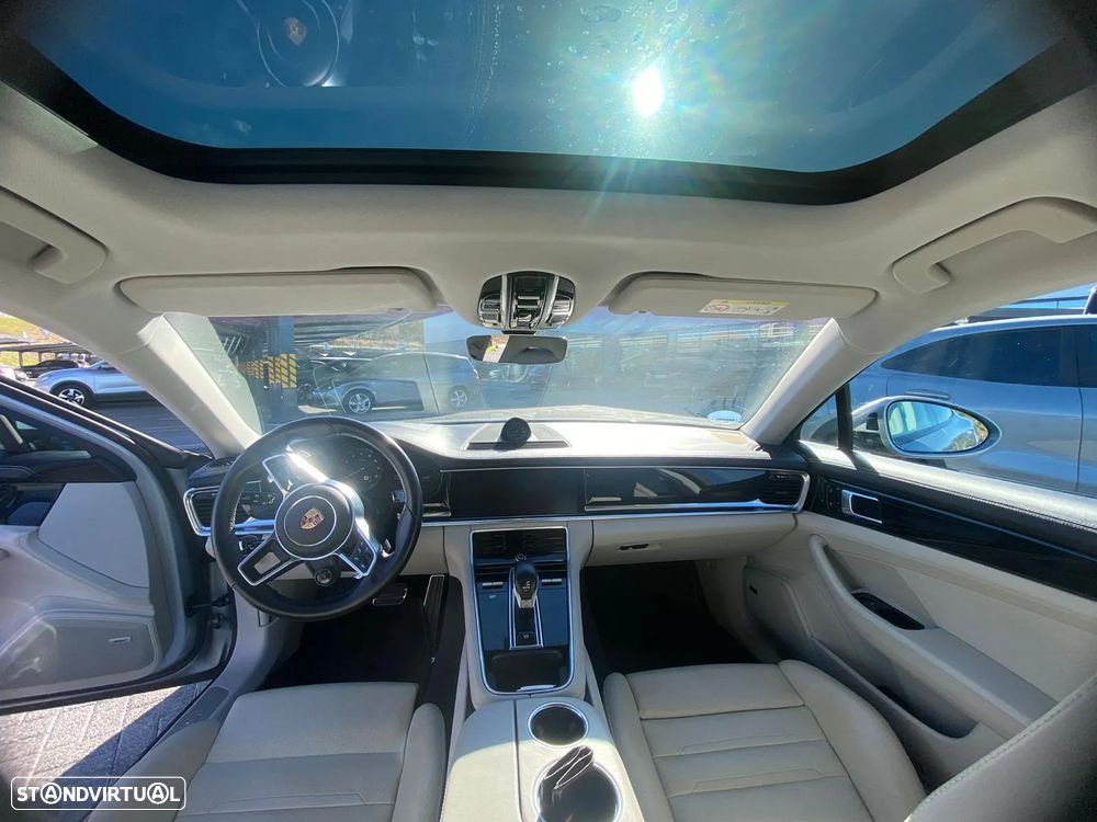 Porsche Panamera 4 E-Hybrid Executive - 4