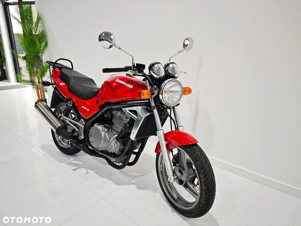 Kawasaki ER - 7